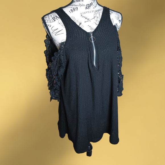 black cold shoulder tunic - size s - Picture 4 of 6